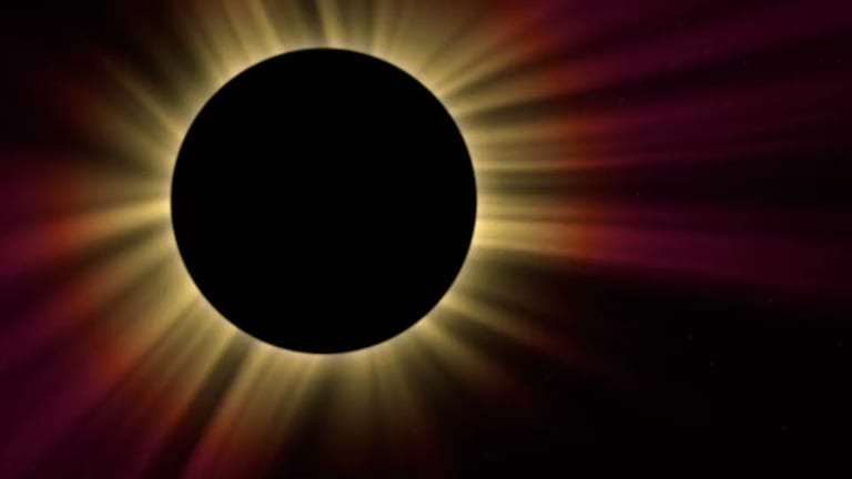 Eclipse Gold — Abstract wallpaper
